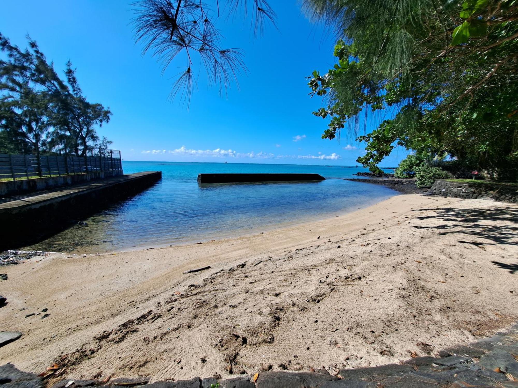 Clair De Lune - Private 2 Bedrooms Beachfront Villa Trou d'Eau Douce Exterior photo