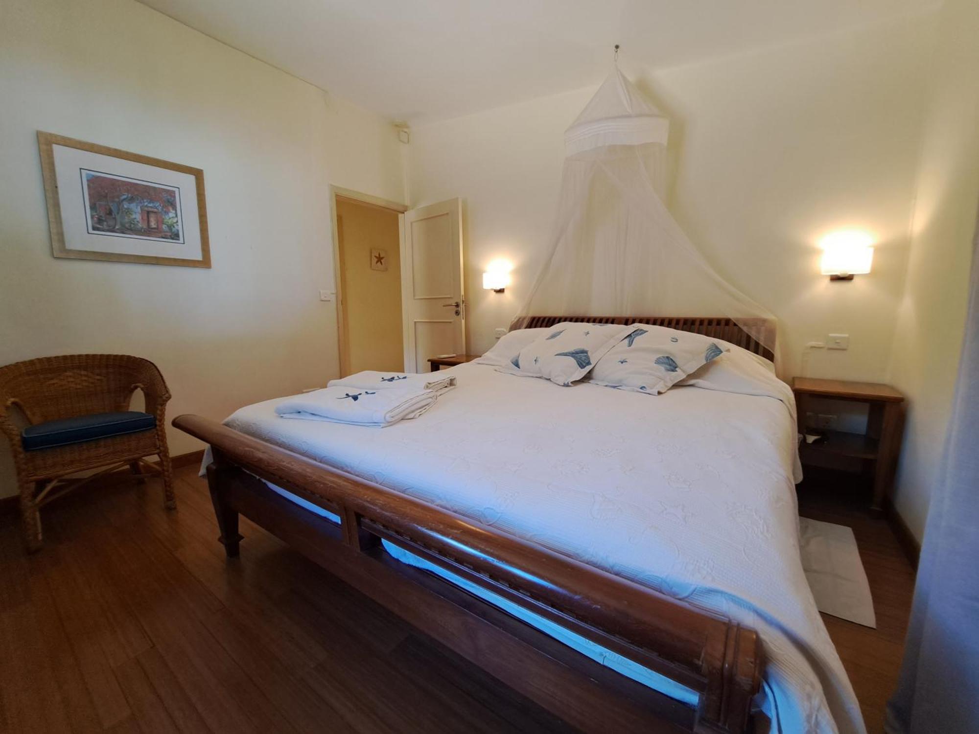 Clair De Lune - Private 2 Bedrooms Beachfront Villa Trou d'Eau Douce Exterior photo